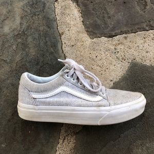 Women Size 5 Striped Grey Low Top Lace Up Vans